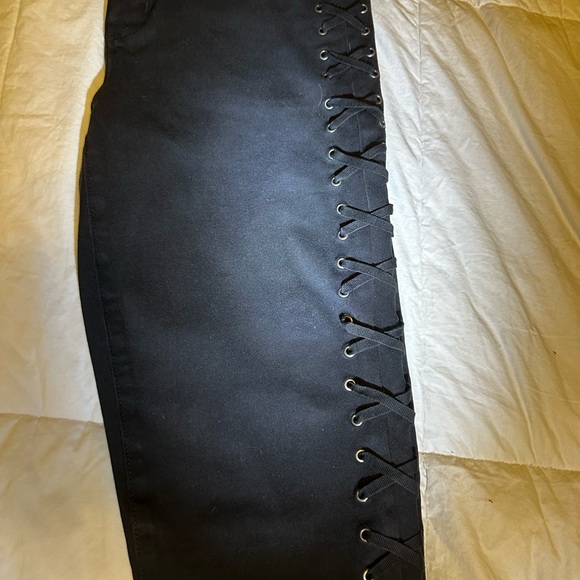 Black American Eagle, 360 next level stretch jeans with side side lace up - Picture 3 of 5